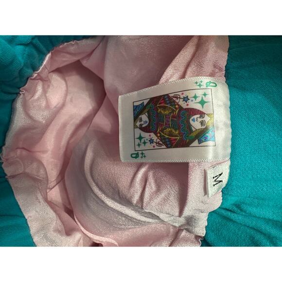 EUC Queen of Sparkles Teal Rainbow Sequin Bubble Top + Skort SET Sz Medium - Picture 11 of 12